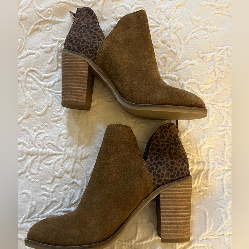 DV8 Dolce Vita NWOT Suede and Leopard Boots Booties 6.5